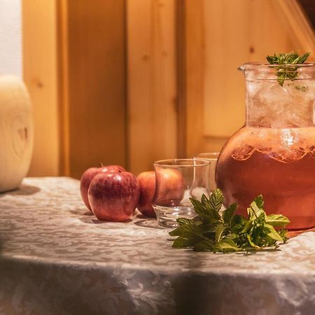 Hotel Erna コッレ・イザルコ エクステリア 写真