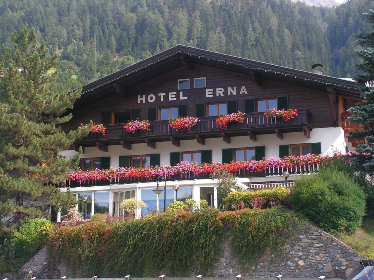 Hotel Erna コッレ・イザルコ エクステリア 写真