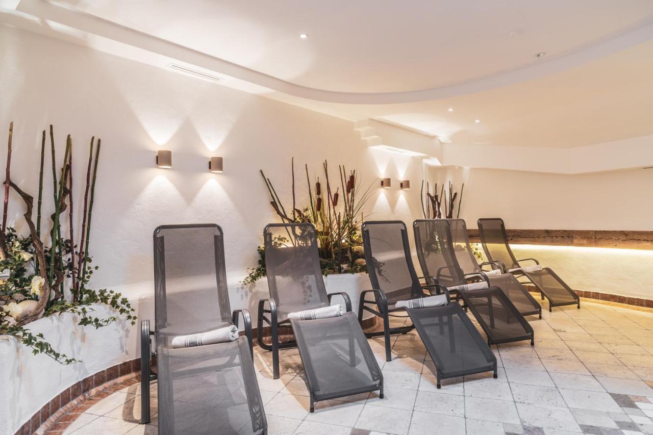 Hotel Erna コッレ・イザルコ エクステリア 写真