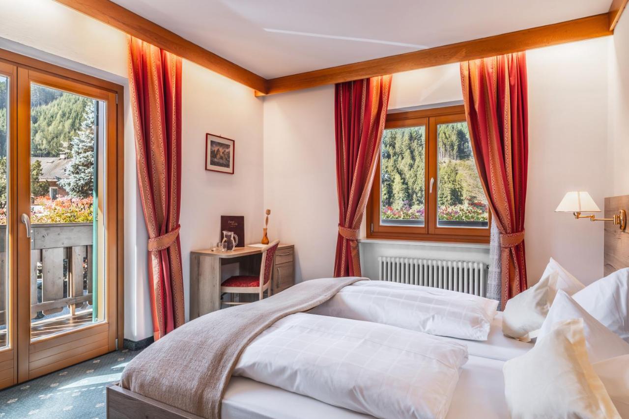 Hotel Erna コッレ・イザルコ エクステリア 写真